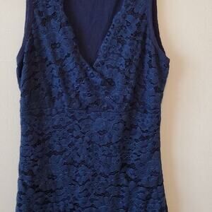 Lace top, heart collar, sleeveless